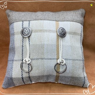 Ring Display Cushion