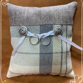 Ring Display Cushion