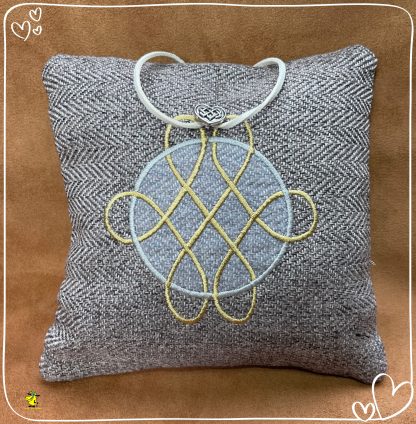 Ring Display Cushion - Image 7