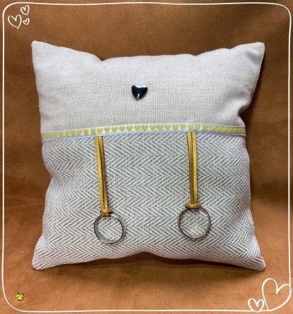 Ring Display Cushion